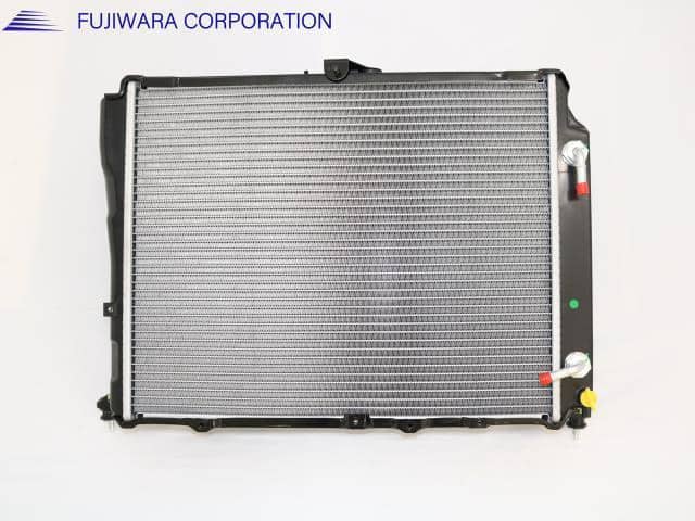 ラジエーター 16400-5B751 ハイエース KG-LH172V 優良新品 社外 ラジエター 18カ月保証 (RG19381) ラジエーター トヨタ ハイエース LH172K,KG-LH172V 5L M&frasl;T 1998年08月