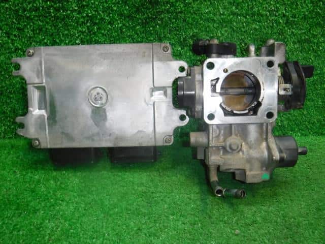Used]CARRY EBD-DA65T Engine Control Unit / ECU K6A 33910-56M00