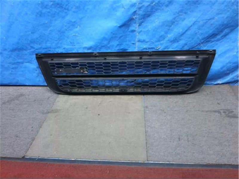 [Used]Radiator Grille MITSUBISHI Rosa 2012 TPG-BE640G - BE FORWARD Auto ...