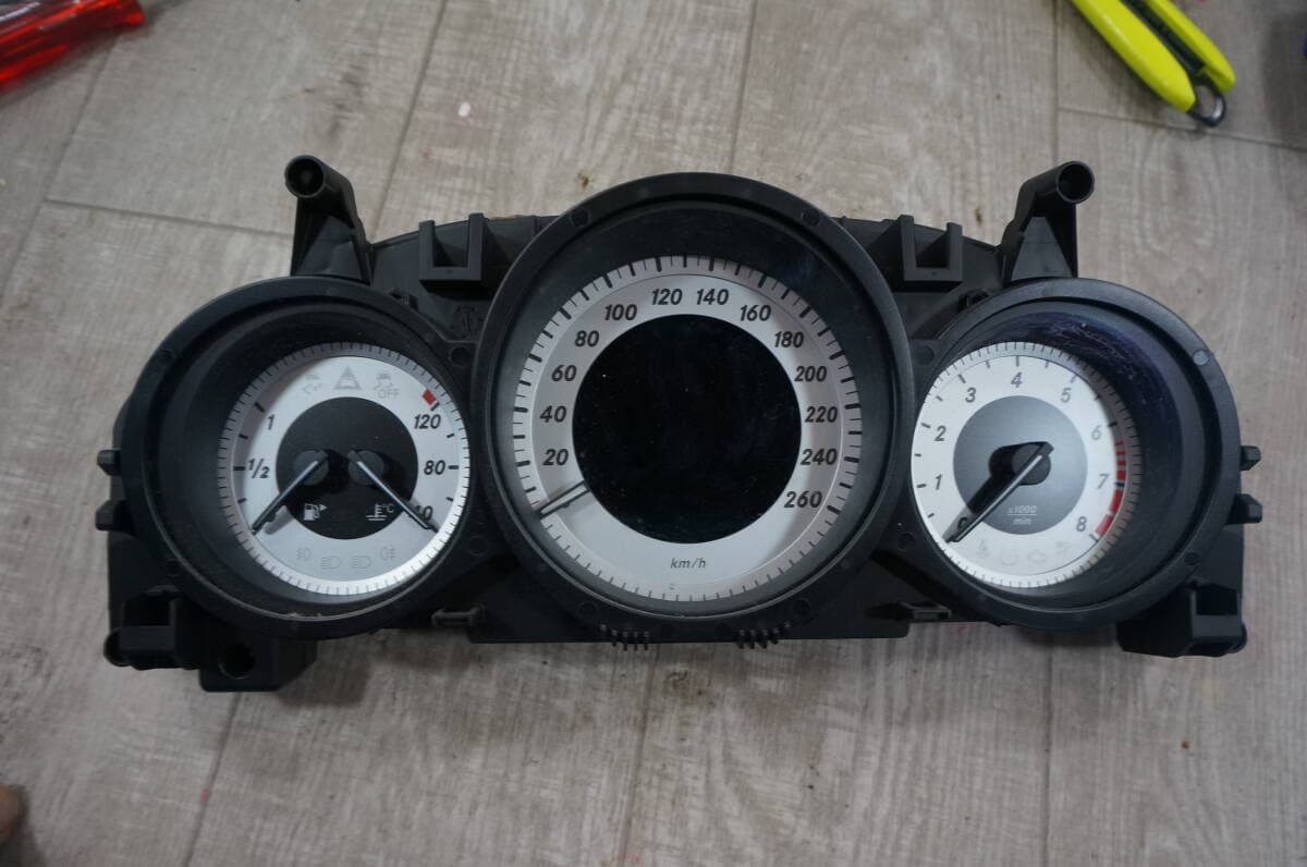 MB096 W204 C200T AV AMGスポーツ 後期 フロント エンジン アンダー カバー 3枚セット ◆A204 524 2730/2430 ★破損無し ◎★即決★ MB096 W204 C200T AV AMGスポーツ 後期 ミッション - YouTube