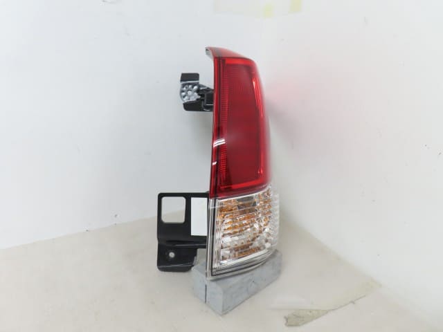 Used]Right Tail Light SUBARU Forester 2018 5AA-SKE 84912SJ041 - BE