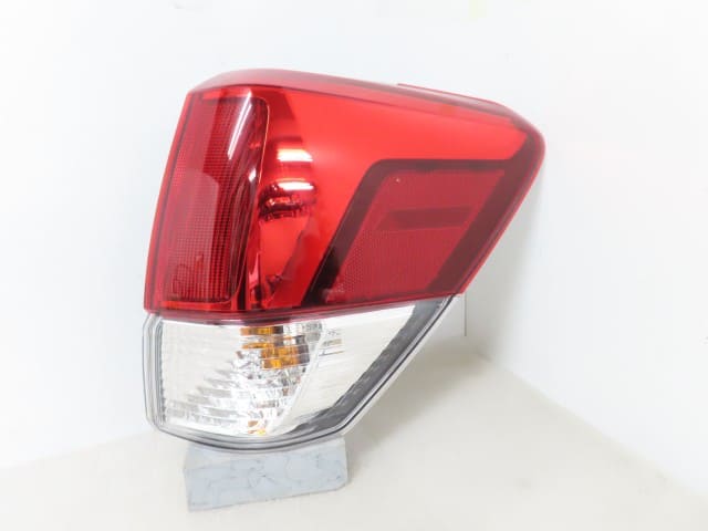 Used]Right Tail Light SUBARU Forester 2018 5AA-SKE 84912SJ041 - BE