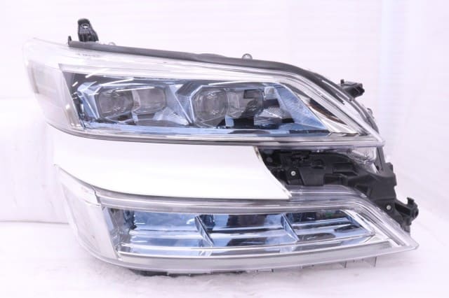 ヴェルファイア HV 30系右ヘッドランプユニット 81145-V2280 Used]Right Headlight TOYOTA vellfire 2018 3BA-AGH30W 81145V2280