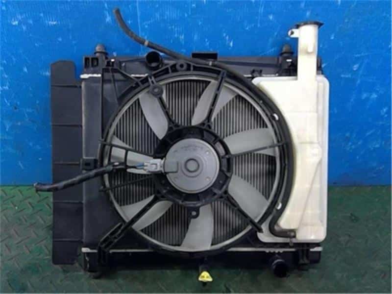 [Used]Radiator TOYOTA Corolla Axio 2013 DBA-NZE161 - BE FORWARD Auto Parts