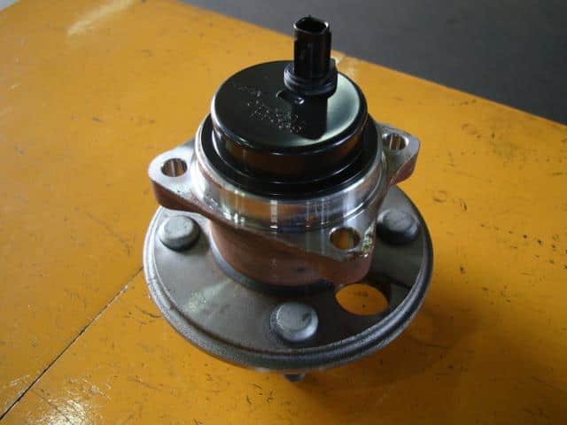 [Used]Rear Wheel Hub TOYOTA Probox 2019 DBE-NCP160V 4245052130 - BE ...