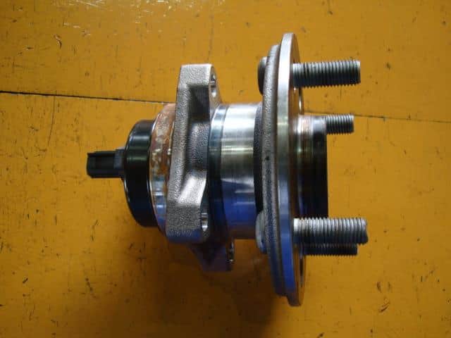 [Used]Rear Wheel Hub TOYOTA Probox 2019 DBE-NCP160V 4245052130 - BE ...