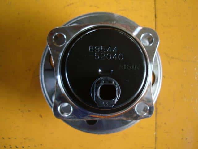 [Used]Rear Wheel Hub TOYOTA Probox 2019 DBE-NCP160V 4245052130 - BE ...