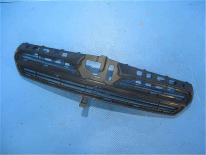 [Used]Radiator Grille TOYOTA Corolla Runx 2004 CBA-NZE124 5311113290 ...