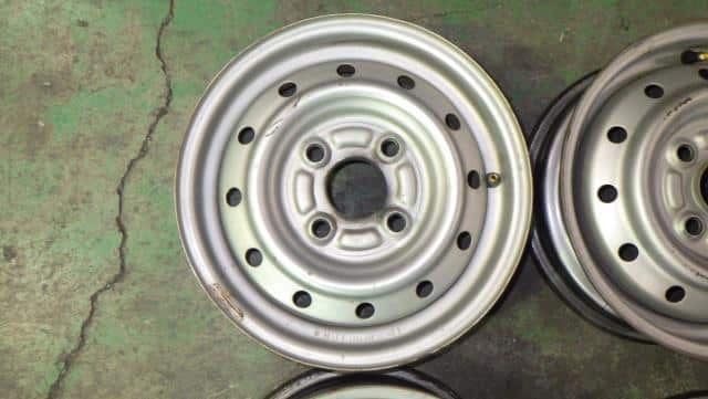 [Used]Wheel SUZUKI Alto 2005 GBD-HA24V - BE FORWARD Auto Parts