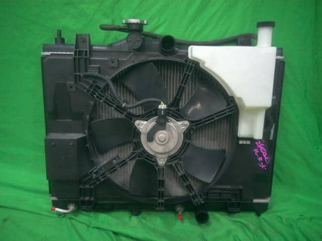 [Used]Radiator NISSAN Wingroad 2007 DBA-Y12 21460ED000 - BE FORWARD ...