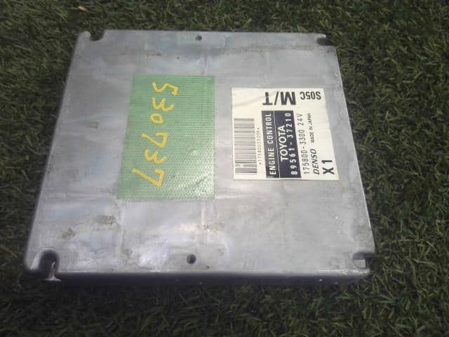 ヒノ　デュトロ　TOYOTA ダイナ エンジンECU 89561-37210 ヒノ デュトロ TOYOTA ダイナ エンジンECU 89561-37210 - WWW