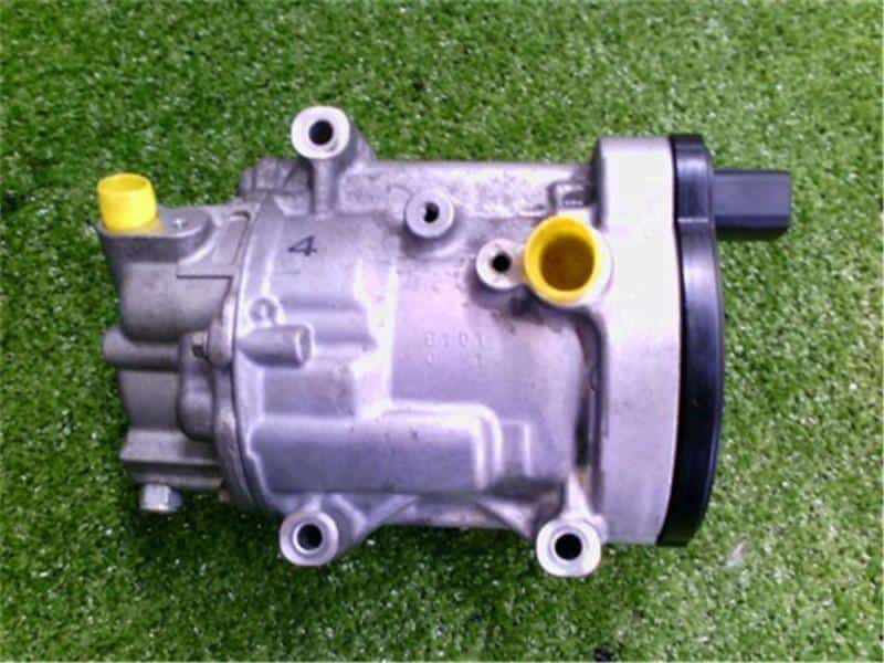 Used]Toyota Genuine C-HR ZYX10 air-conditioner compressor 88370
