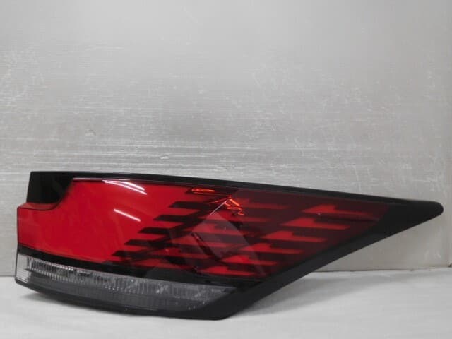 Used]Lexus RX 5AA-TALH17 Right Tail Lamp 81551-48400 Good