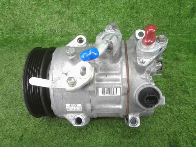 Used]A/C Compressor TOYOTA Voxy 2016 DBA-ZRR80W 8831028652 - BE