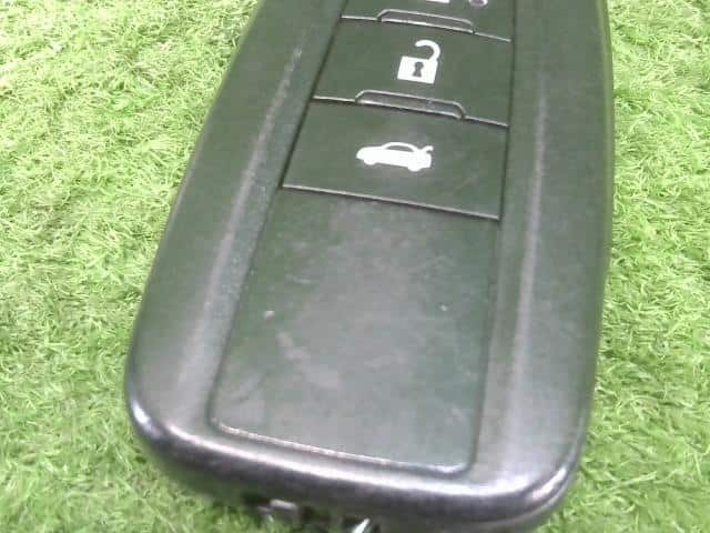 [Used]Keyless Entry Remote Control Key TOYOTA Crown 2018 6AA-AZSH20 ...