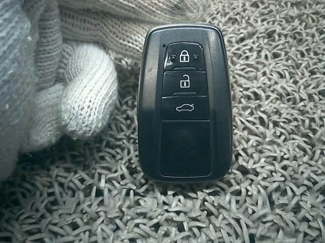 [Used]Keyless Entry Remote Control Key TOYOTA Crown 2018 6AA-GWS224 ...