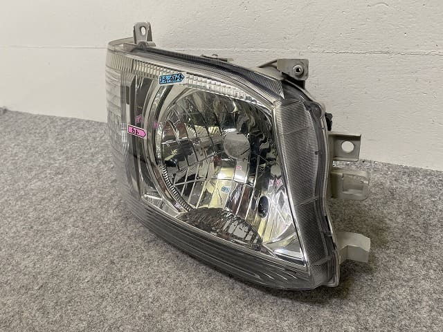 Used]Hiace/Regius ace 200 system/type 3 outside the company Right