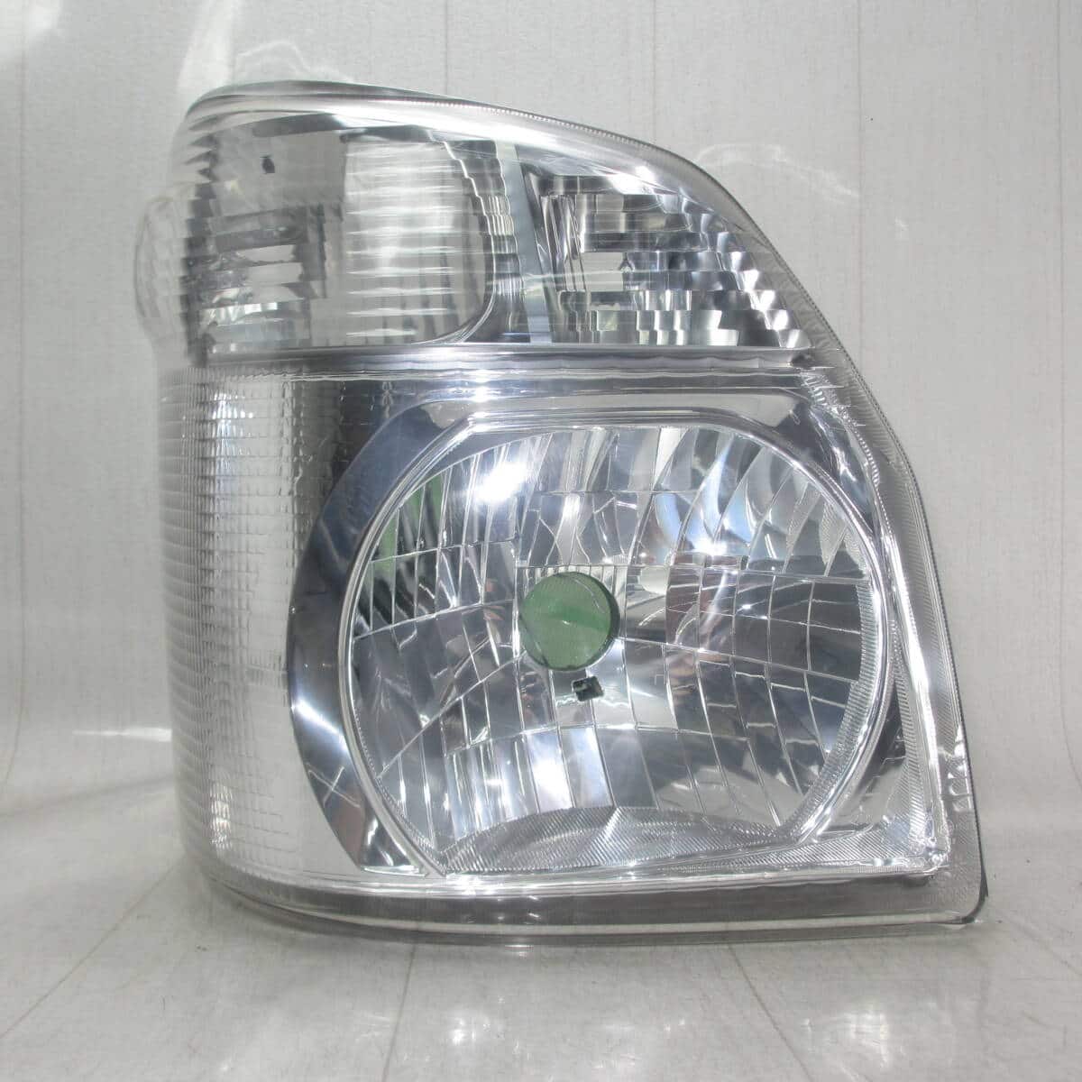 Used]2-4 DA16T CARRY Genuine headlight Right KOITO 100-59296