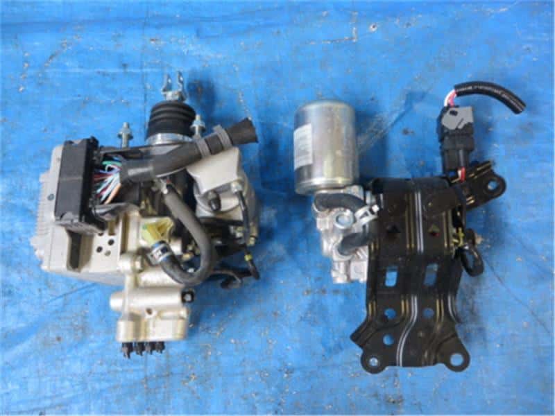 [Used]ABS Control Module TOYOTA RAV4 2019 6AA-AXAH54 - BE FORWARD Auto ...