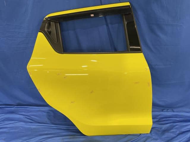 Used]Rear Right Door Assembly SUZUKI Swift 2021 4BA-ZC33S