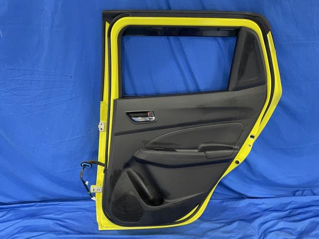 Used]Rear Right Door Assembly SUZUKI Swift 2021 4BA-ZC33S