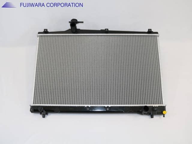 [New]Radiator TOYOTA Voxy TA-AZR65G 1640037220 - BE FORWARD Auto Parts