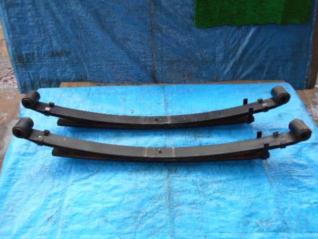 [Used]Rear Right Leaf Spring Assembly MITSUBISHI Canter 2000 KK-FD50AB ...