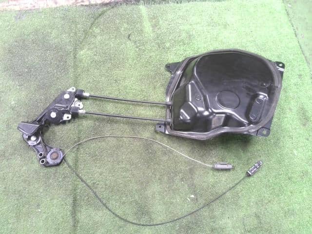 Used]Power Slide Door Motor NISSAN Serena 2016 DAA-GC27 979305TA1B