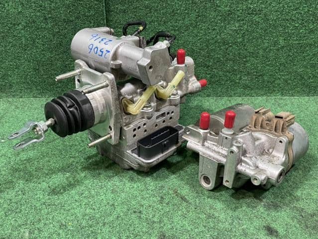 豊富な，最新作】 アクア DAA-NHP10 ABSアクチュエーター 47050-52030