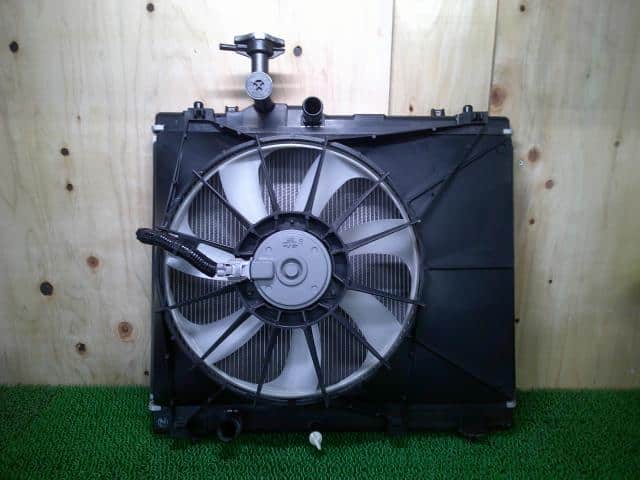 [Used]Radiator SUZUKI Swift 2014 DBA-ZC72S 1770061P00 - BE FORWARD Auto ...