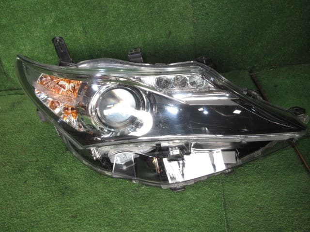 Used]Right Headlight TOYOTA Auris 2014 DBA-NZE184H 8113012G00 - BE