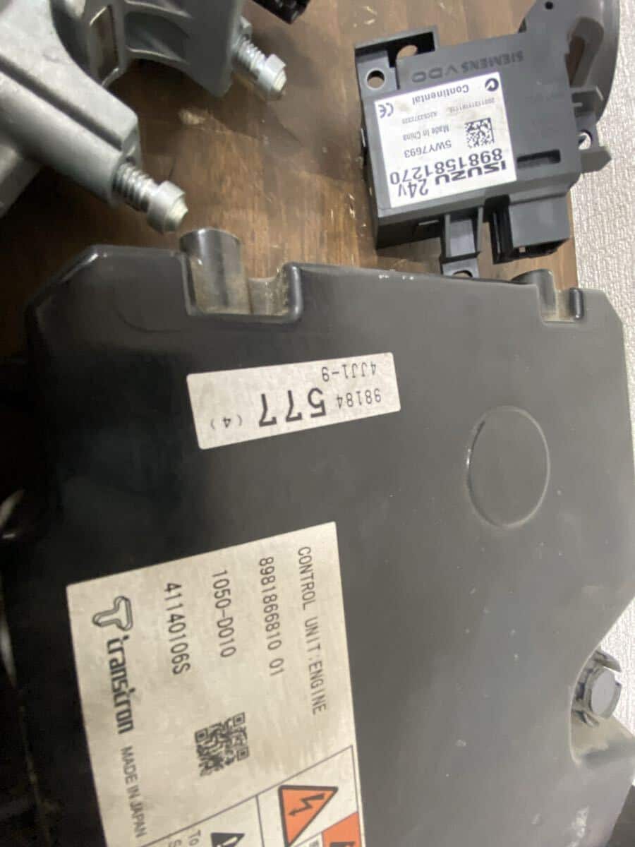 Used]Potato bi8981866810 with the Isuzu elf Engine Control