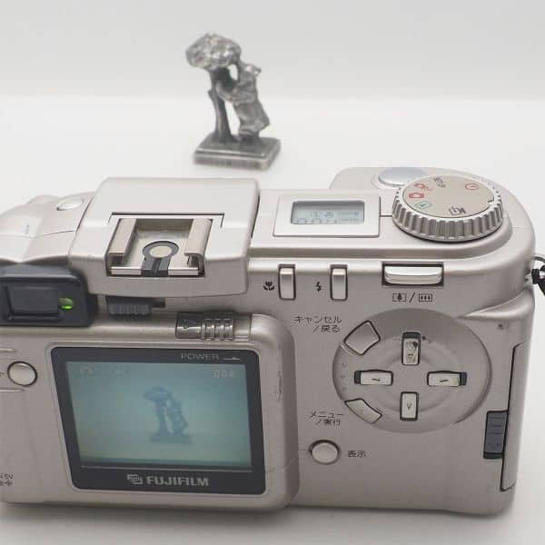 【新品】Come On Over / Fuji Fine!!! Used]FUJIFILM FINEPIX 2900Z digital camera wisteria FUJIFILM