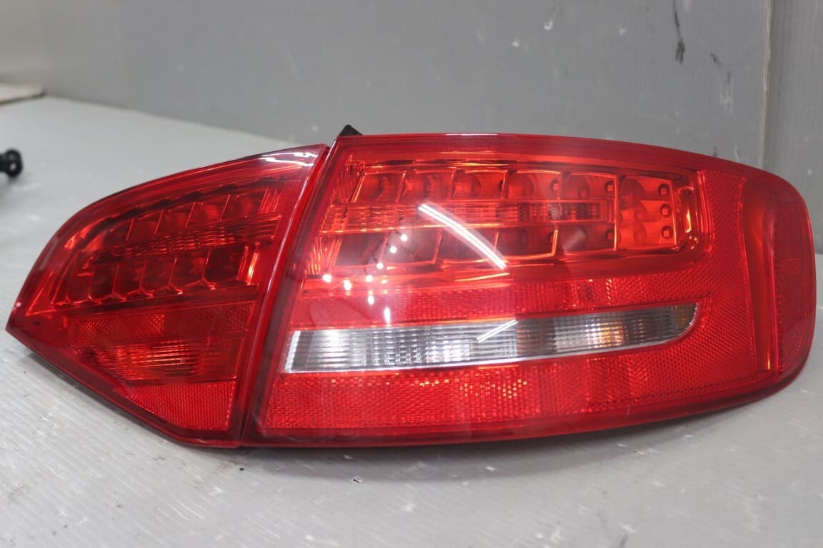 Used]Tail Lamp 8K9 945 096 B 8K9 945 094 B Audi p056202 with Audi