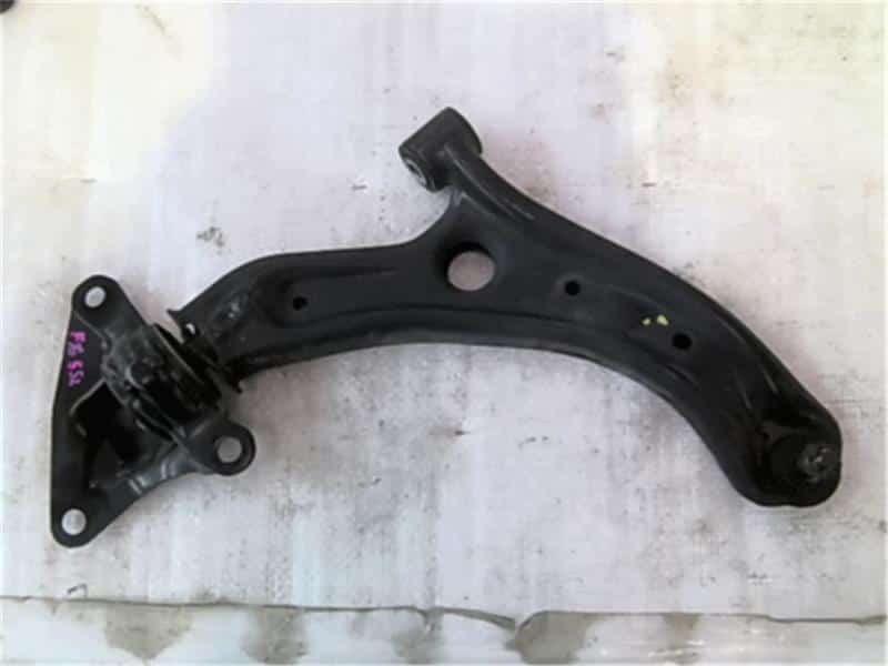 Used]Front Left Lower Control Arm HONDA Acty 1994 V-HA3