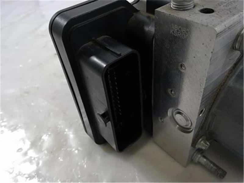 [Used]ABS Control Module HONDA Vezel 2019 DBA-RU1 - BE FORWARD Auto Parts