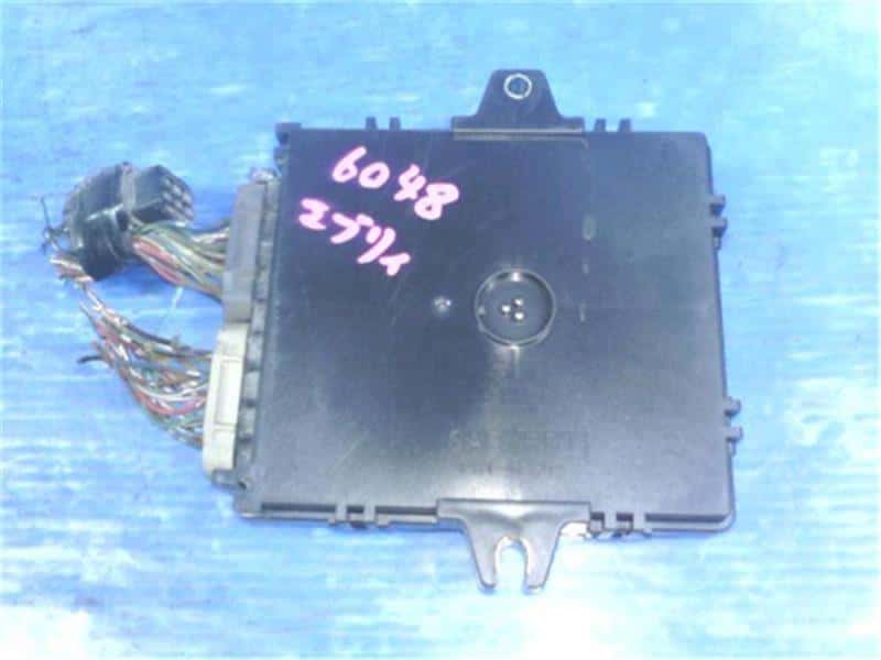 Used]Suzuki Genuine EVERY DA64V Engine Control Unit / ECU 33920