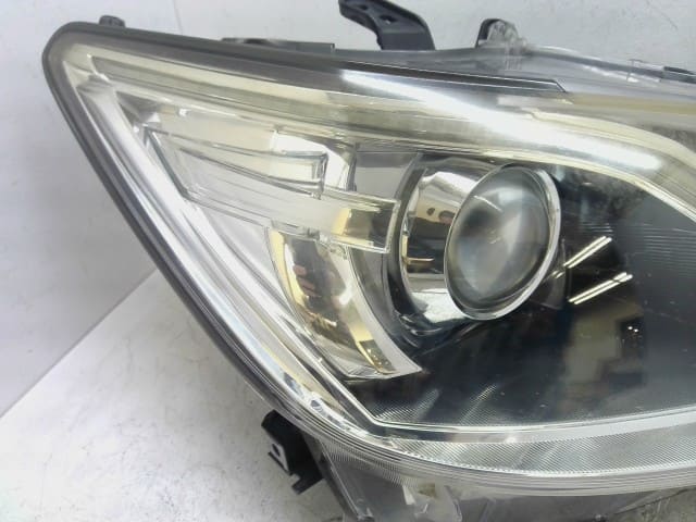 Used]Right Headlight TOYOTA Crown 2014 DBA-GRS210 8114530N10 - BE
