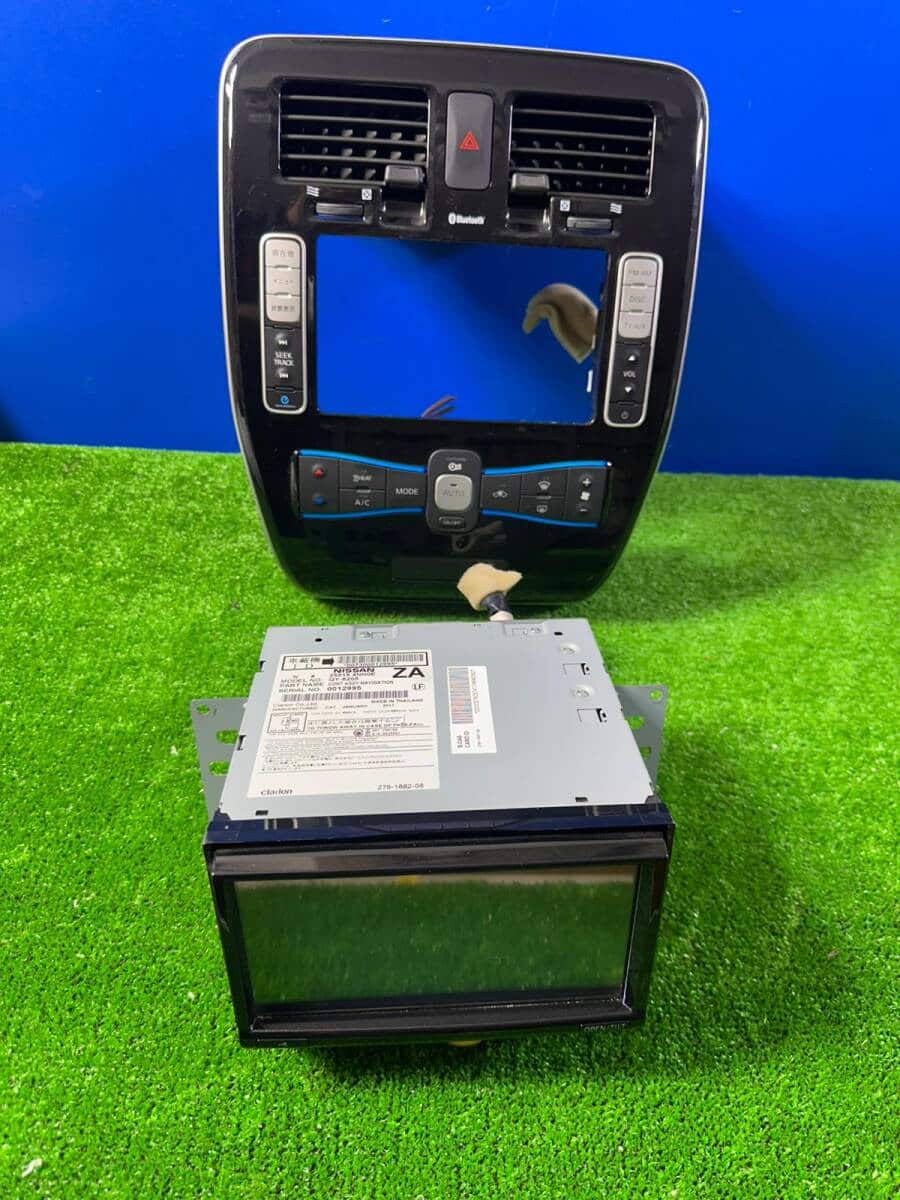 Used]ZT-5739] Genuine Nissan navigator QY-8205 (there is no map) +