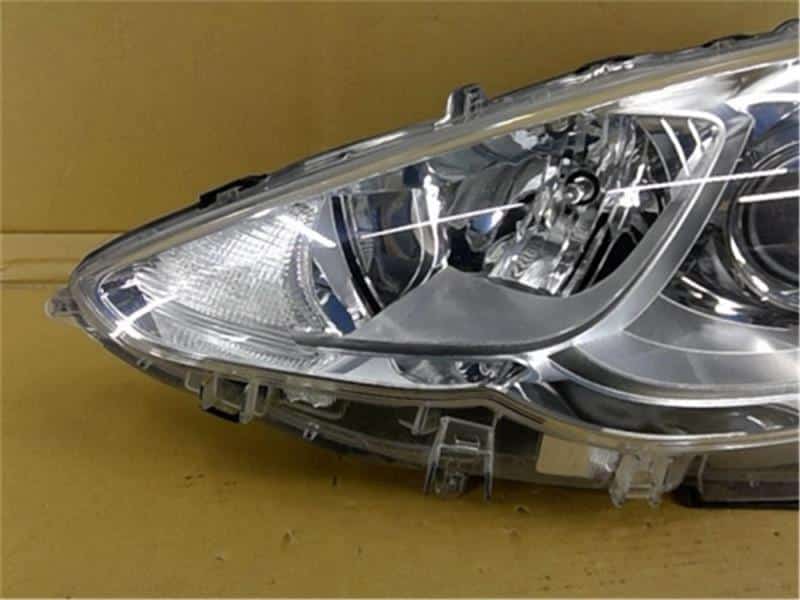 Used]Left Headlight TOYOTA Aqua 2017 DAA-NHP10 8115052K40 - BE