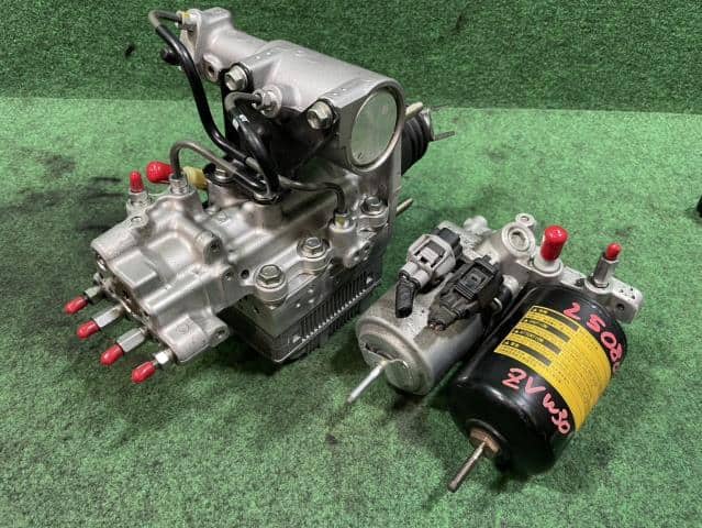 Used]Prius DAA-ZVW30 ABS actuator S 070 47210-47340 47050-47170
