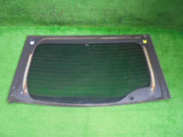 [Used]Rear Windshield TOYOTA Prius 2010 DAA-ZVW30 6810547111 - BE ...