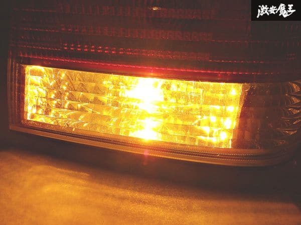 Used]The NISSAN Nissan Genuine FB15 Sunny Tail Light Tail Lamp
