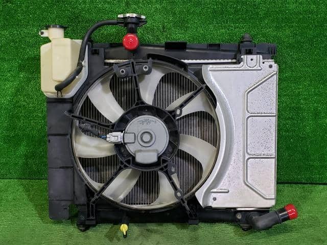 [Used]Radiator TOYOTA Probox 2019 DBE-NSP160V 1640047141 - BE FORWARD ...