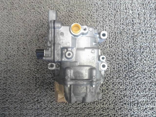 [Used]A/C Compressor TOYOTA Corolla Axio 2019 DAA-NKE165 8837012060 ...