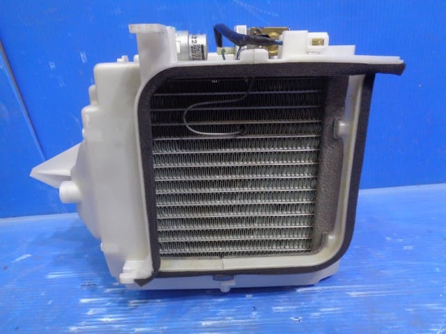 [Used]Air Conditioner Assembly Mitsubishi Fuso Canter 1999 KK-FD50AB ...