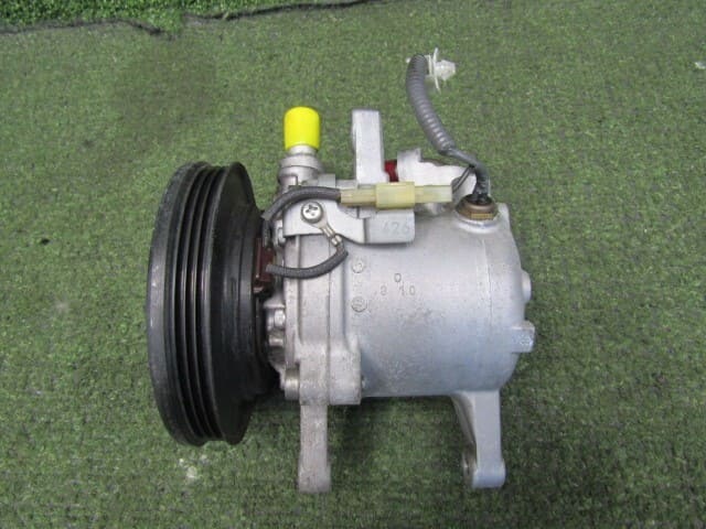 Used]HIJET S321V air-conditioner compressor 447280-3552 88320