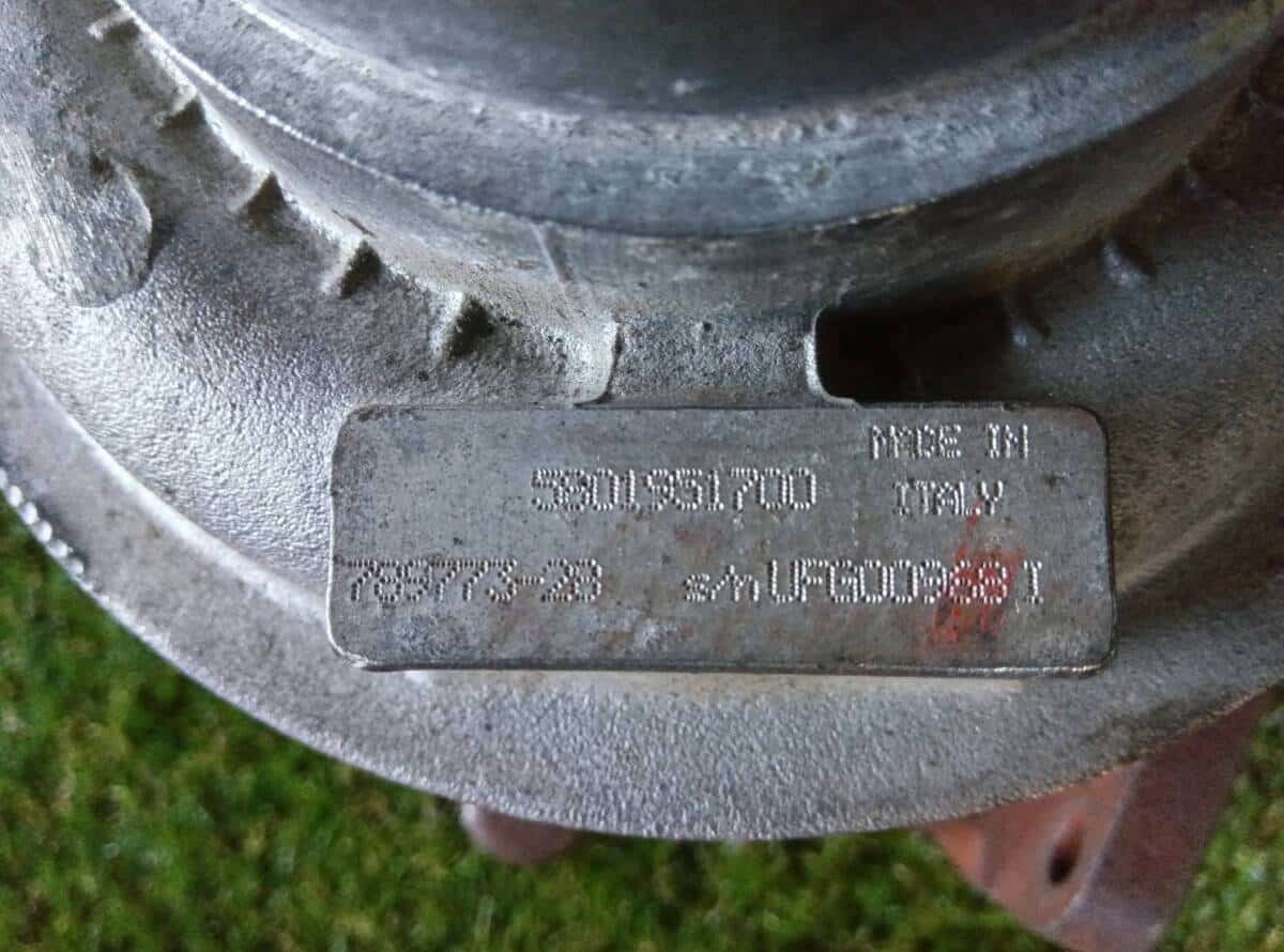 [Used]FEB90 H.24 age blue technical center Canter turbocharger X2-25410 ...