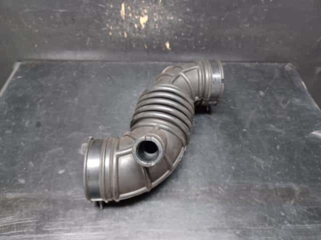 Used]Air Cleaner Assembly NISSAN Serena 2009 DBA-CC25 16576CY00A