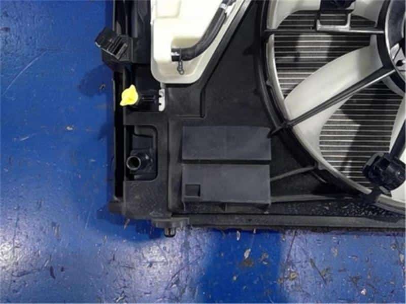 [Used]Radiator TOYOTA Probox Van 2022 6AE-NHP160V - BE FORWARD Auto Parts